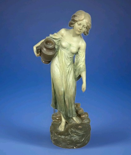 A1674 large ceramic figurine