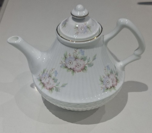 Vintage royal tara irish - royal, "irish