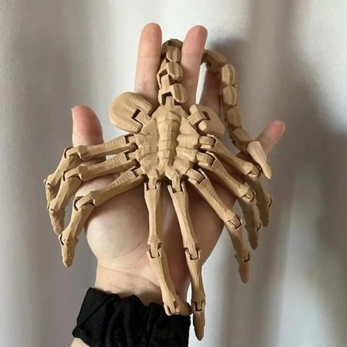 Alien facehugger moveable - facehugger,
