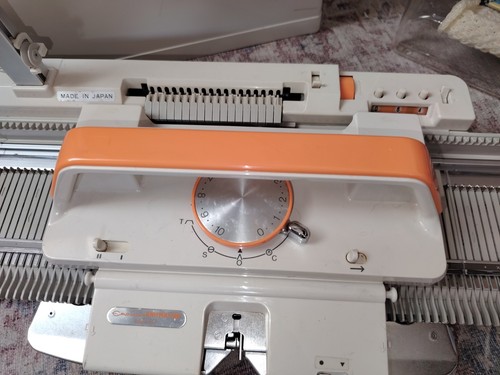 Knitmaster m70 knitting - m70,