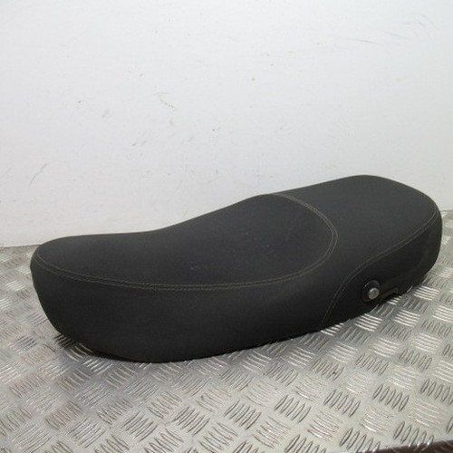 Vespa lx125 seat 2012 - vespa,