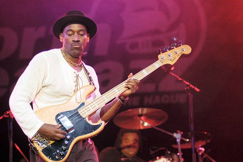 Marcus miller bass performs - marcus,