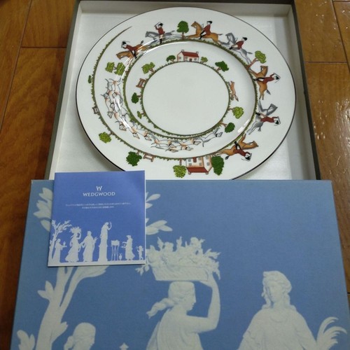 Wedgwood hunting scene - hunting,
