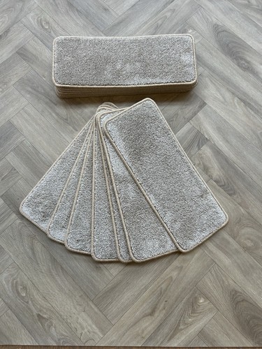 Soft beige cream carpet - 14,