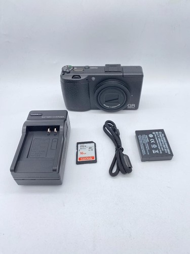Ricoh digital camera - camera, 8.13mp