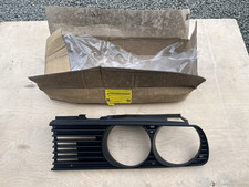 BMW E30 M3 325i 320i 318i HEADLAMP GRILL LEFT 51131945883