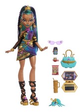 Monster High Nefera De Nile Posable Fashion Doll for Ages 4 and Up
