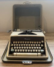 VINTAGE Mid Century Modern- Olympia Deluxe Typewriter with Case