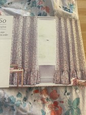 Pretty Laura Ashley Floral  Eyelet Curtains Size 117x137cm  