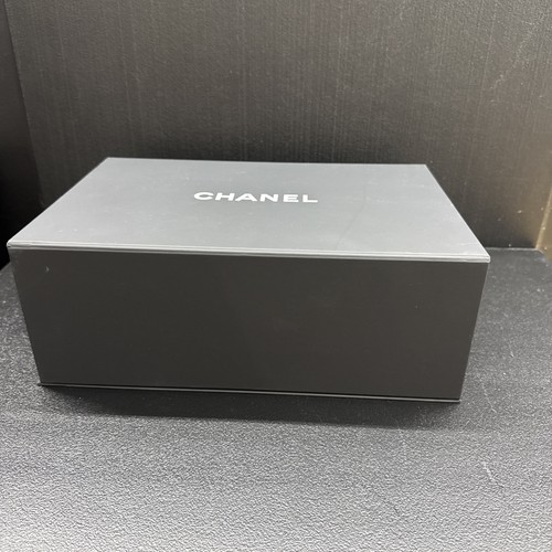 Chanel magnetic fold empty - magnetic,