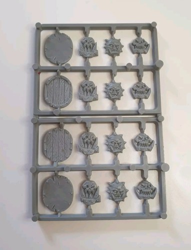 Warhammer orc shield - warhammer,
