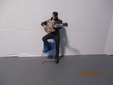 12" RESIN ELVIS FIGURE WITH GUITAR