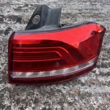 2016 VOLKSWAGEN PASSAT B8