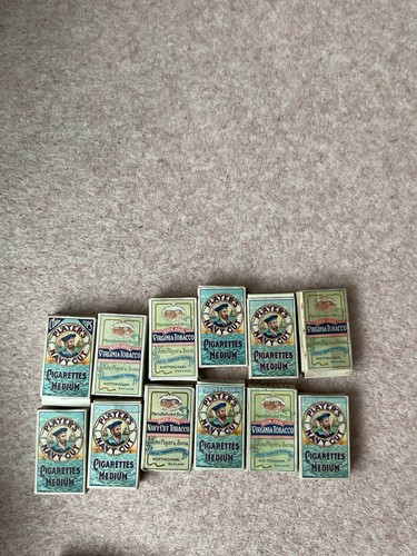 Cigarette cards with boxes - with,