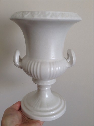 Vtg handsome ivory white - ivory,