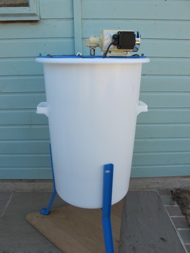 Honey extractor thornes - ,