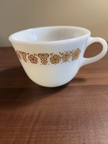 Corelle cup and saucer - cup,