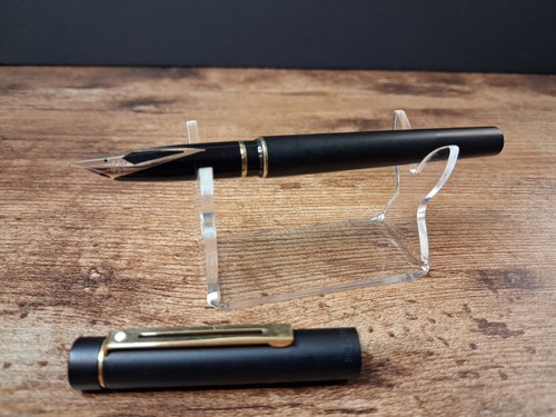 Sheaffer targa fountain pen - sheaffer,