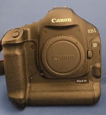 Canon EOS-1D mark IV pro DSLR