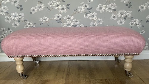 New footstool laura - new,