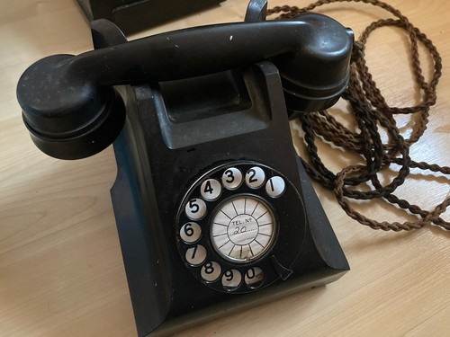 Vintage bakelite rotary black - rotary,