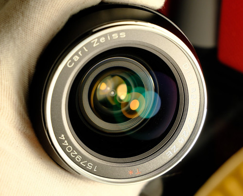Carl zeiss distagon 28mm - carl, f2