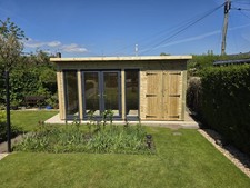 16x8 GARDEN SUMMER HOUSE/ SHED