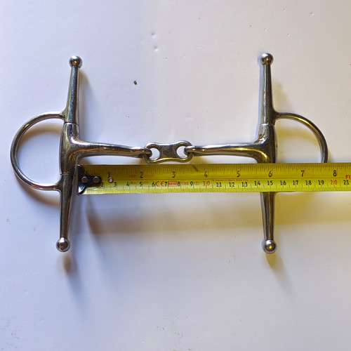 Jointed metal full cheek - jointed,