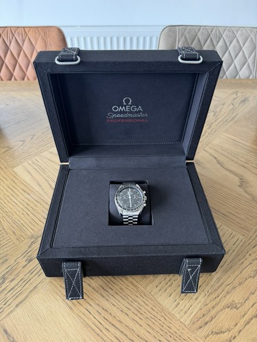 Omega speedmaster moonwatch - omega,
