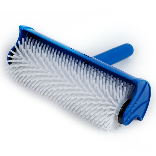 Spiked roller self levelling