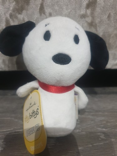 Hallmark itty bittys snoopy - hallmark,