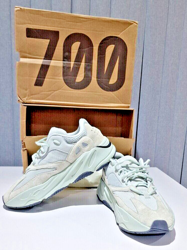 Adidas yeezy boost 700 10 - 700,