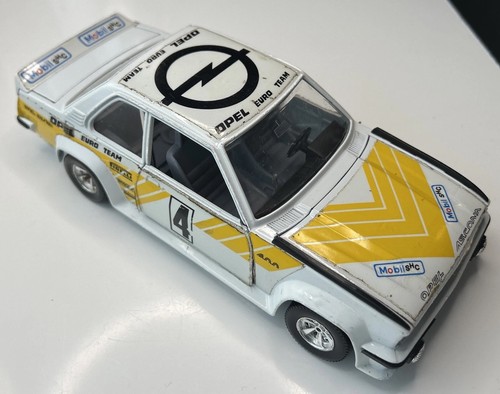 Bburago opel ascona - 400, rally