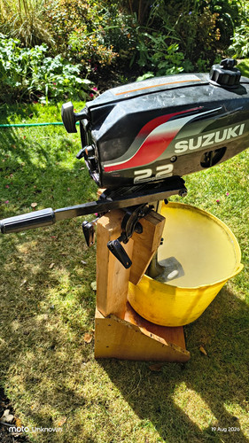 Suzuki 2hp two stroke - 2.2hp,