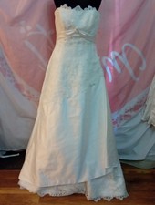 Wedding dress size 12 ivory
