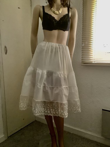 Vtg 50s provawear - white, nylon