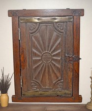 Antique Wooden Wall Décor