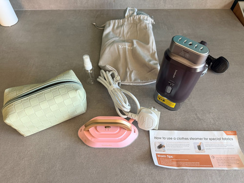 Travel iron and clothes - iron,