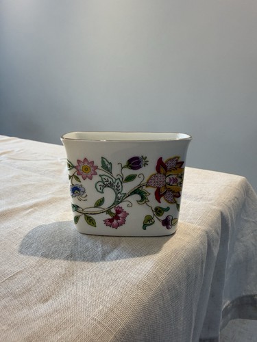 Minton haddon hall - hall, toothpick