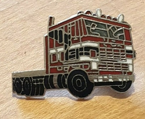 Lorry truck novelty pin - novelty, badge