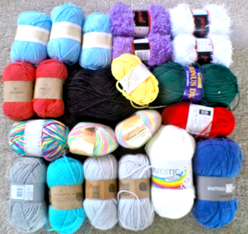 Job lot knitting yarn - lot,
