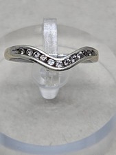 9kt White Gold Wishbone Style