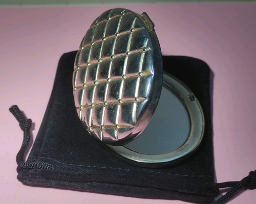 Silver plated compact - silver,