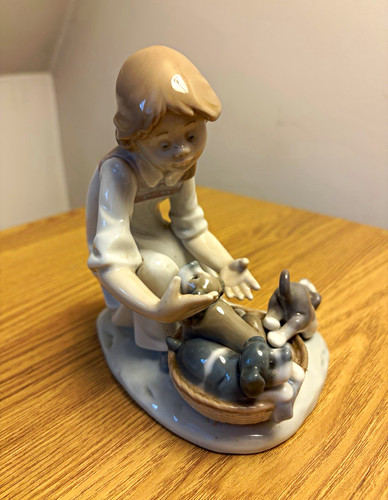 Lladro joy basket - in, basket”