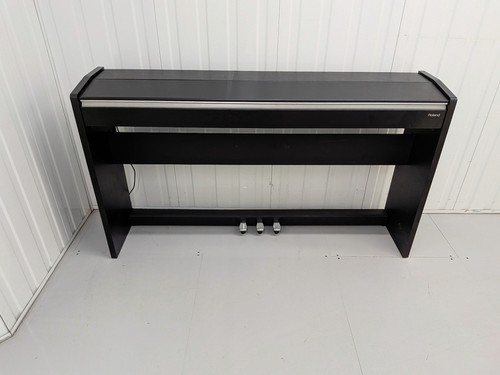 Roland f130r digital piano - piano, in