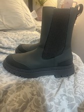 Zara Chelsea Boots Size 3