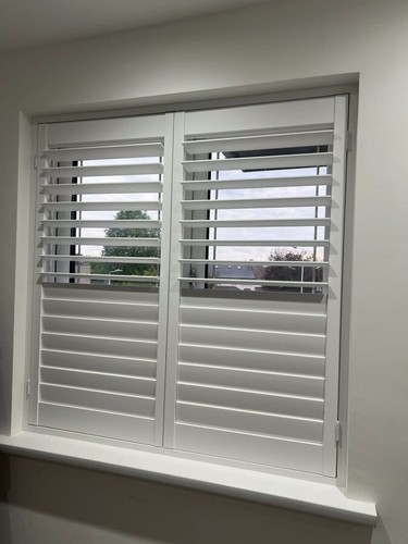 Craft wood plantation shutter - wood,