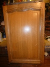 Caravan RM212  Electrolux 3 way fridge,  good  gwo,