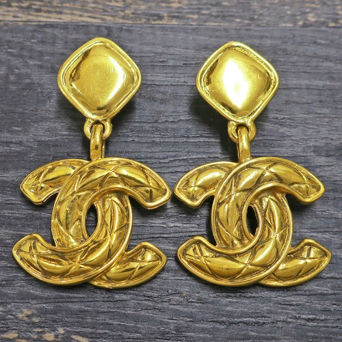 Chanel gold plated - chanel, cc