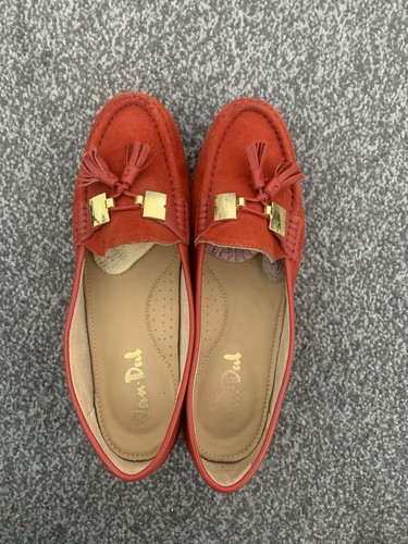 Beautiful brand new red - , suede